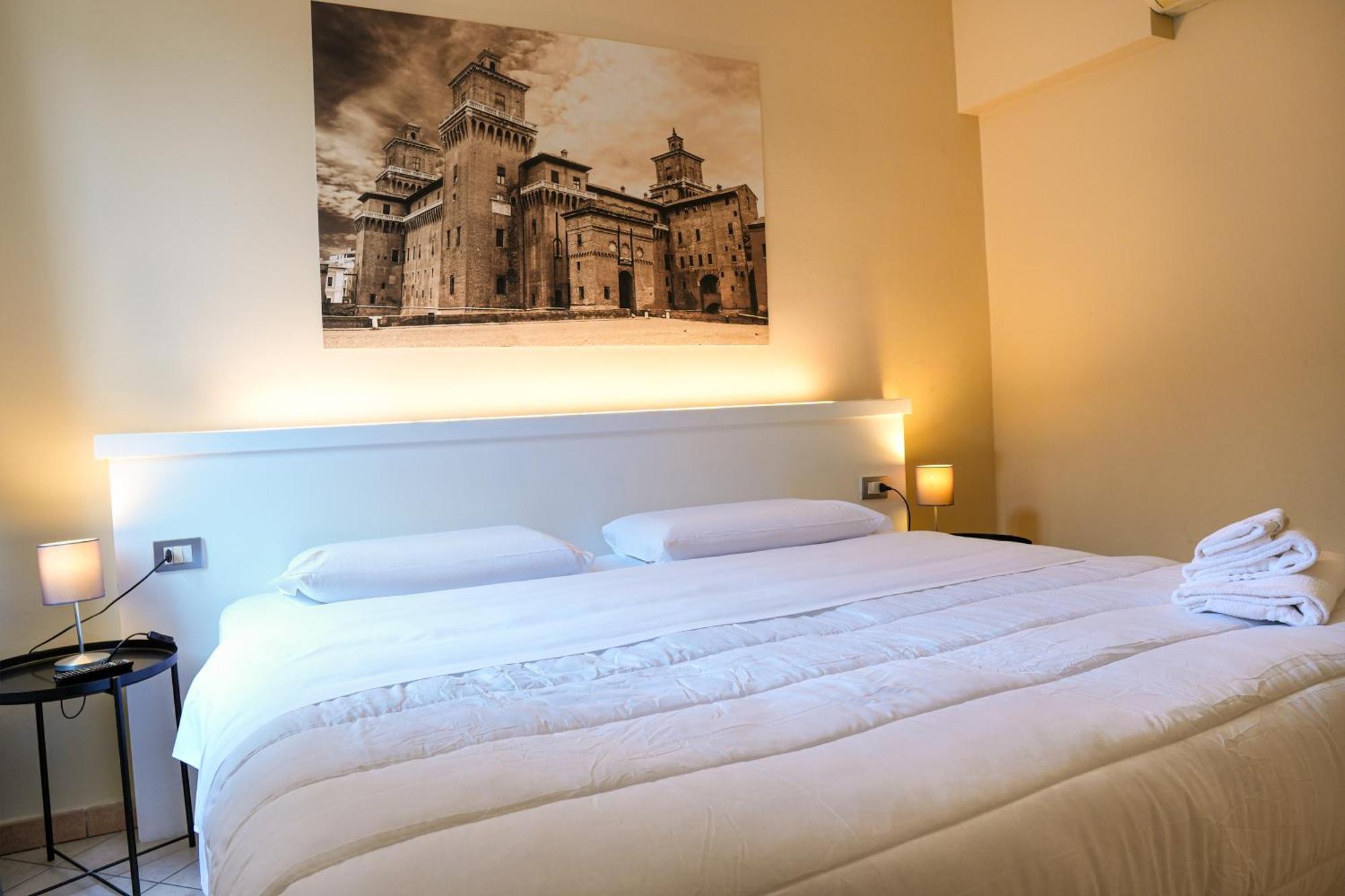 Smart Hotel Ferrara Exteriör bild